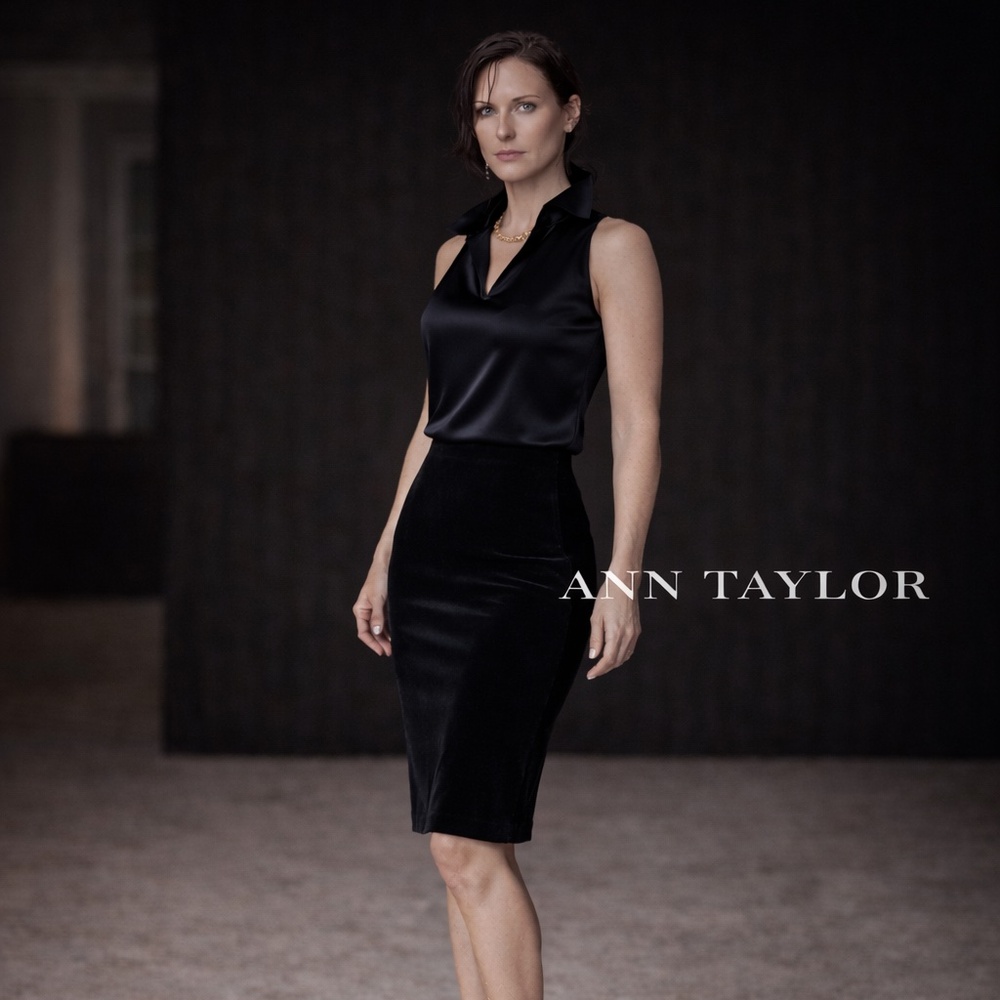 Ann Taylor Skirt, Petite Black Pencil Skirt, Size 2P